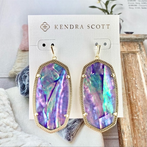 Kendra Scott Danielle Gold Statement Earrings in Lilac Abalone - Picture 3 of 3